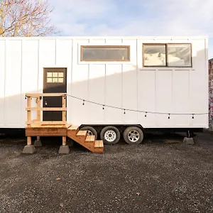 - The Graffiti Alley Tiny House - Food, Art & Beer Portland